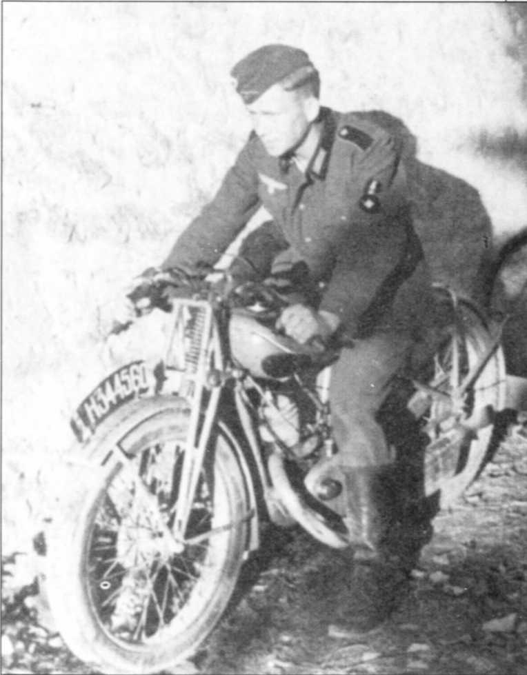 Мотоциклы Вермахта. Военное фото. Иллюстрация 75