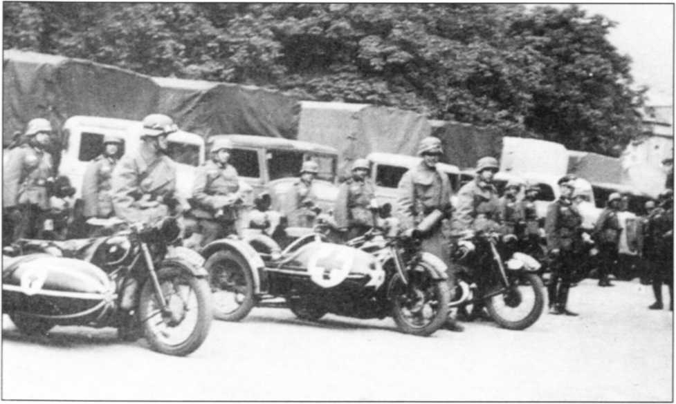 Мотоциклы Вермахта. Военное фото. Иллюстрация 82