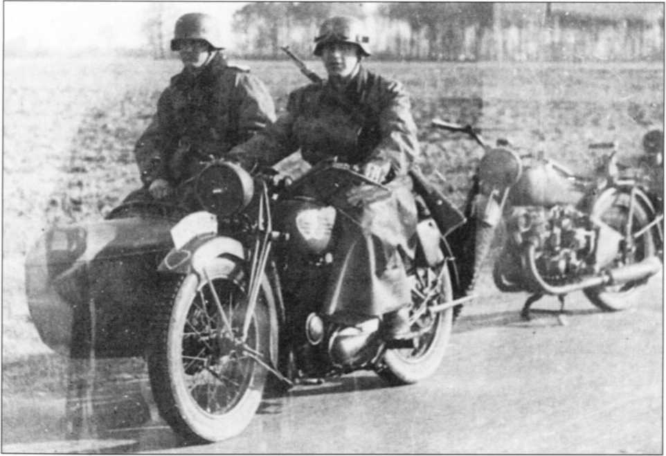 Мотоциклы Вермахта. Военное фото. Иллюстрация 86