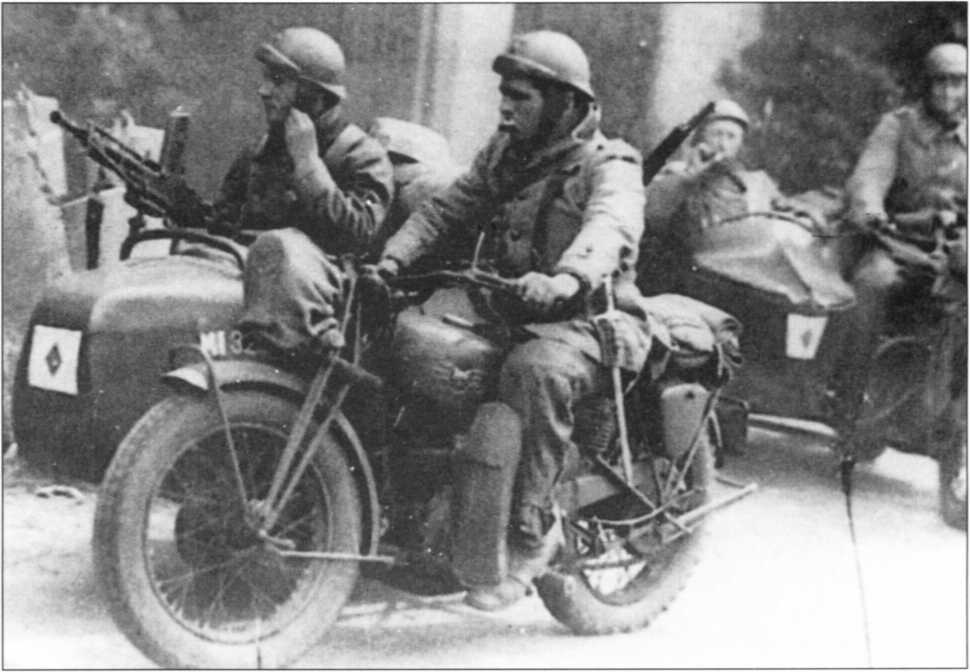 Мотоциклы Вермахта. Военное фото. Иллюстрация 99