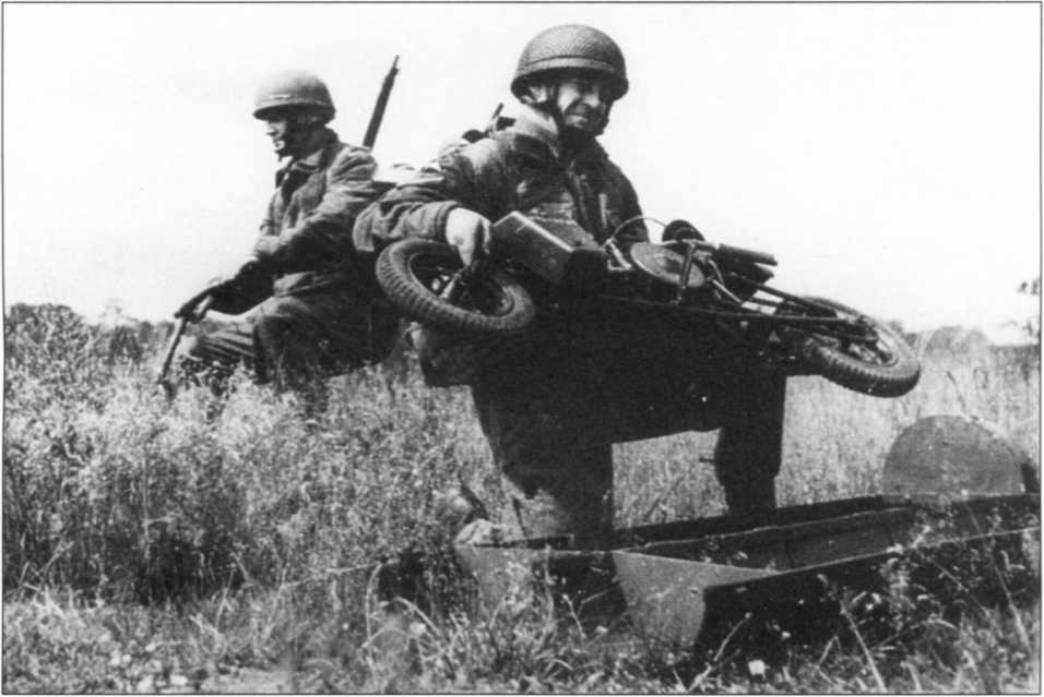 Мотоциклы Вермахта. Военное фото. Иллюстрация 118
