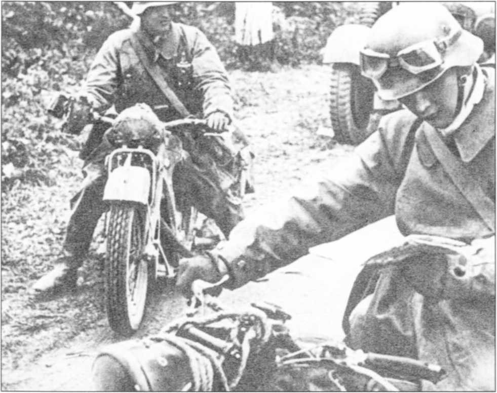 Мотоциклы Вермахта. Военное фото. Иллюстрация 161