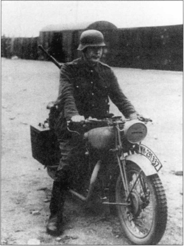 Мотоциклы Вермахта. Военное фото. Иллюстрация 175
