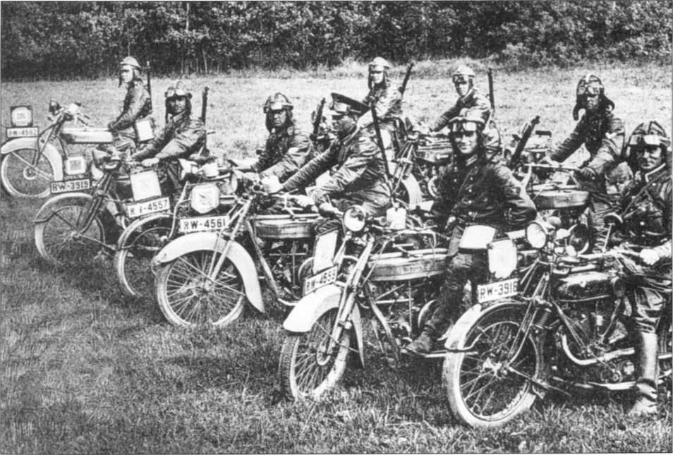 Мотоциклы Вермахта. Военное фото. Иллюстрация 132