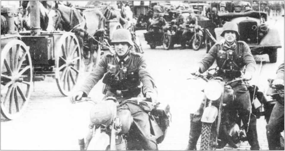 Мотоциклы Вермахта. Военное фото. Иллюстрация 194