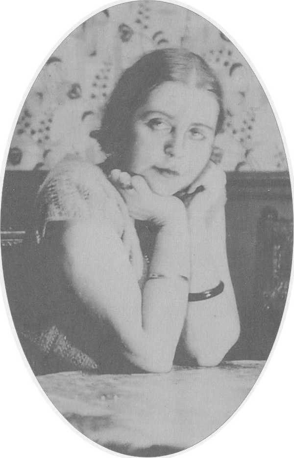 Ирина Розанова В Лифчике – Подружка Моя (1985)