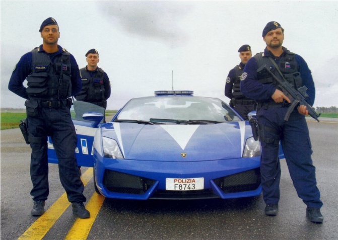 Lamborghini Gallardo. Полиция Италии. Журнал Полицейские машины мира. Иллюстрация 10